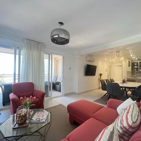 Cunit, Front Line With Sea View Exterior foto