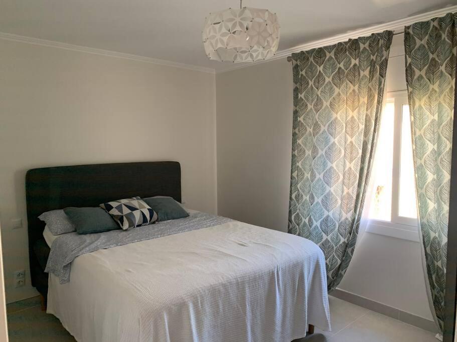Cunit, Front Line With Sea View Exterior foto