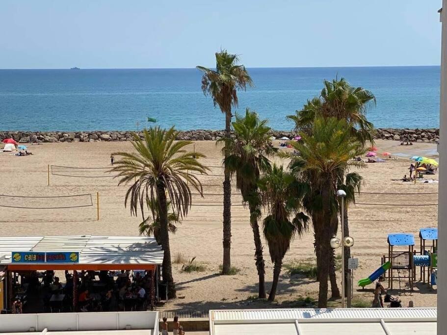 Cunit, Front Line With Sea View Exterior foto