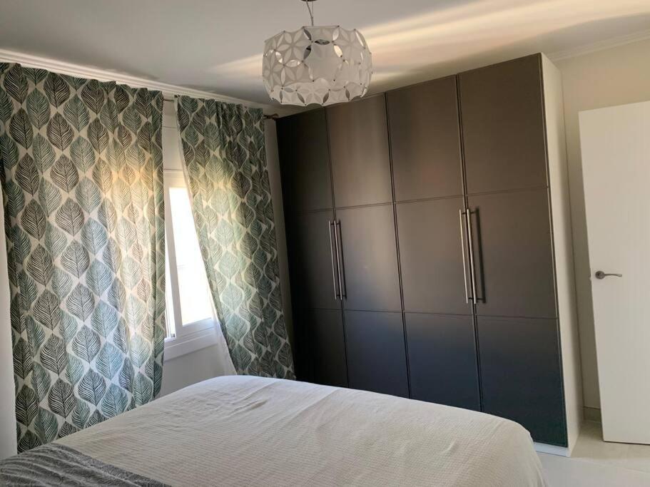 Cunit, Front Line With Sea View Exterior foto