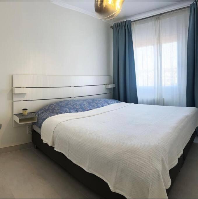 Cunit, Front Line With Sea View Exterior foto